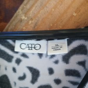 Beautiful spring dress. Fit and flare.